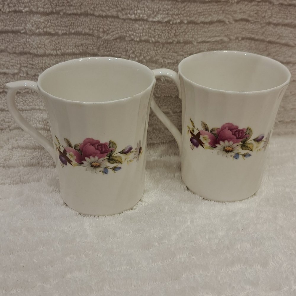 2 Bone China Floral Teacups Mugs - Picture 2 of 7